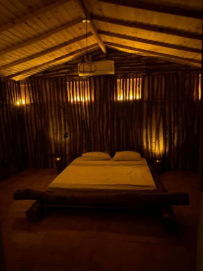Anne Sinai best camp